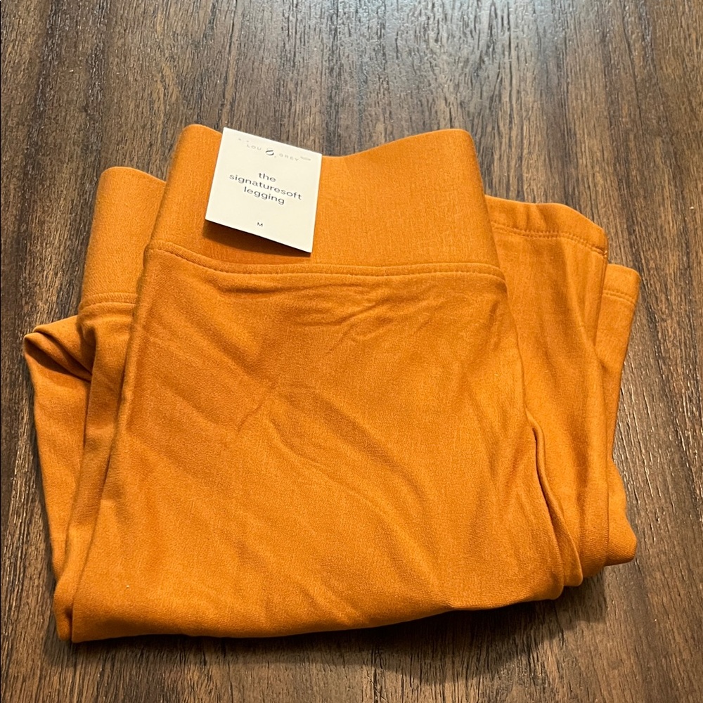 NWT Lou and grey signature soft Leggings in golden Orange